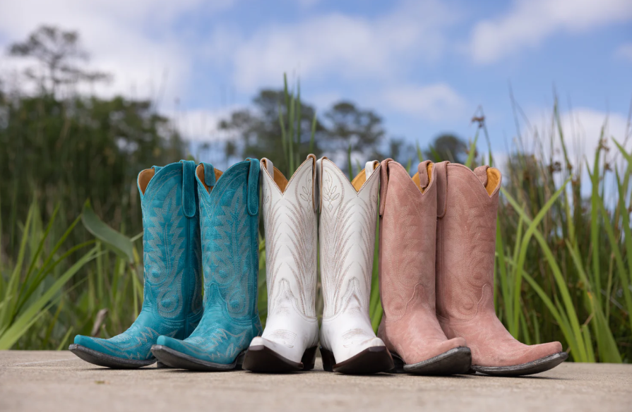 Vintage Women's Cowboy Boots: A Timeless Fashion Statement