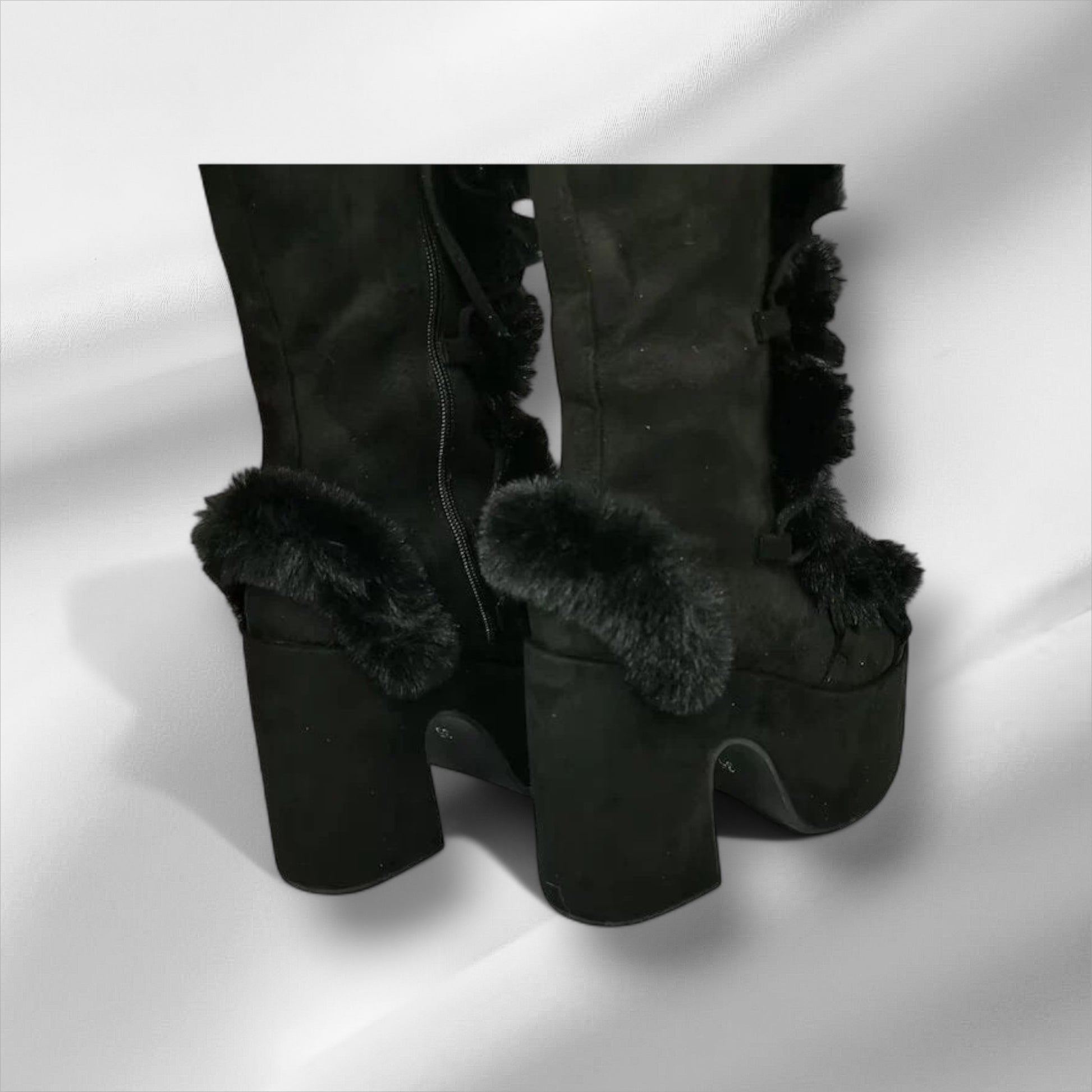 Noir Fable Fur Boots