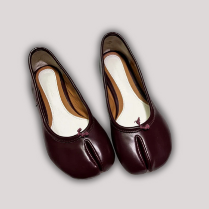 Vintage Women Burgundy Bliss Tabi Split Shoes