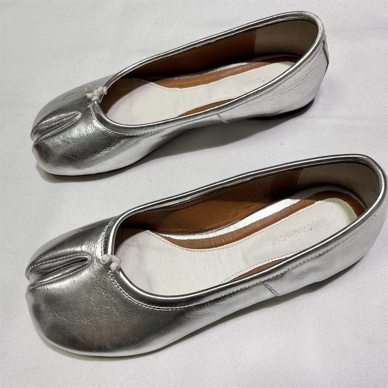 Vintage Women's Silver Tabi Split Toe Handmade Shoes