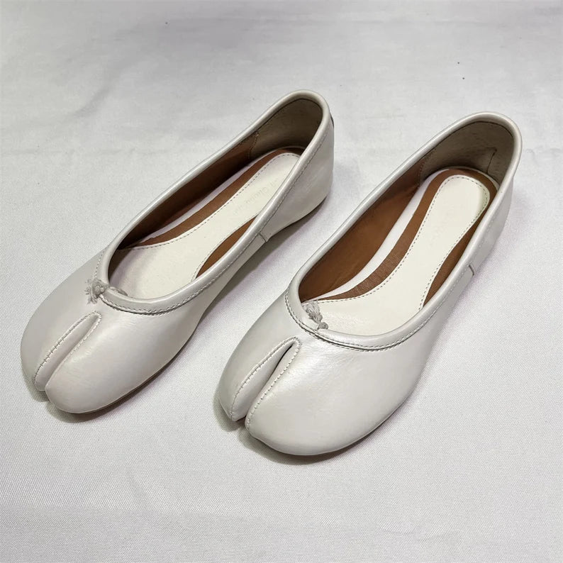 Vintage women White Colour Split Toe Shoes