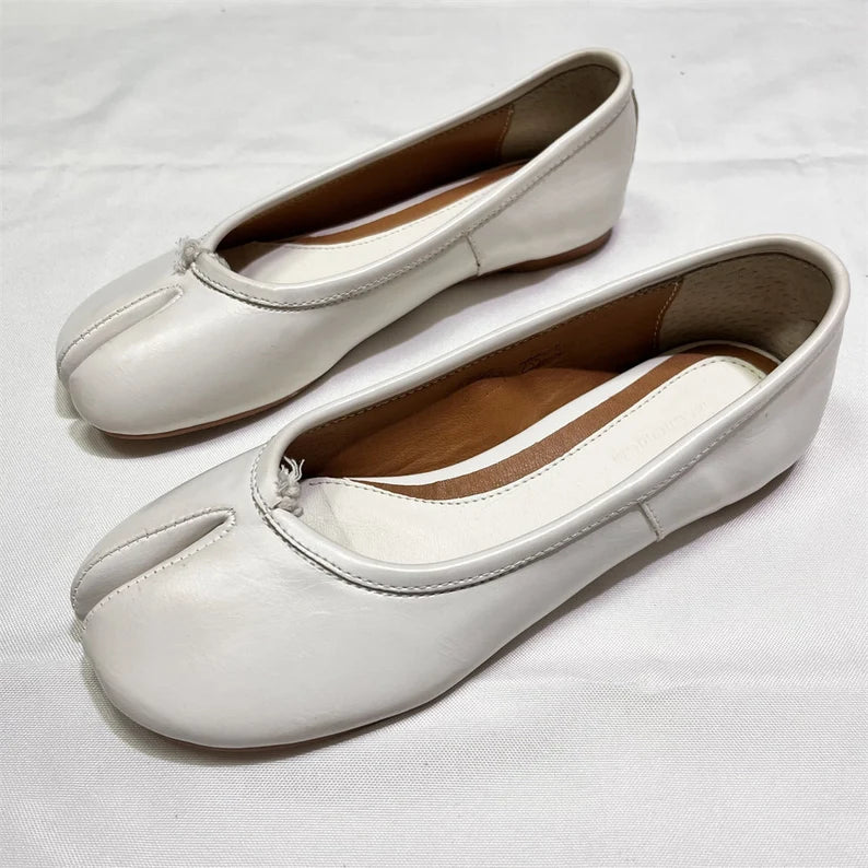 Vintage women White Colour Split Toe Shoes