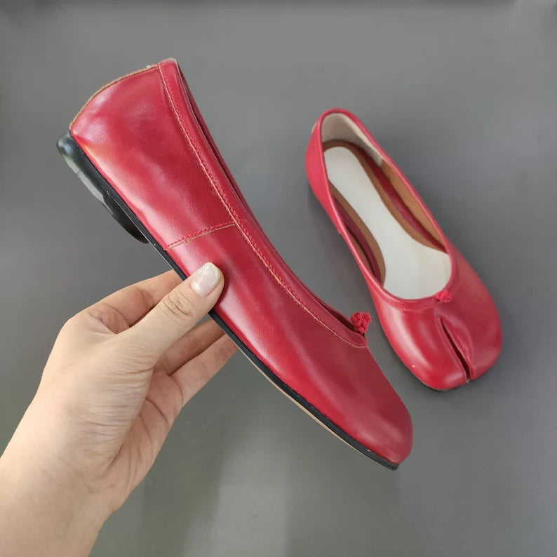 Vintage Women's Red Tabi Split Toe Handmade Shoes