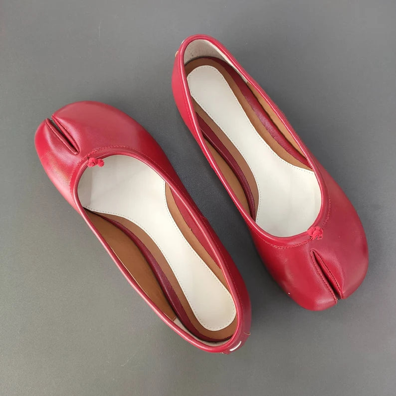 Vintage Women's Red Tabi Split Toe Handmade Shoes